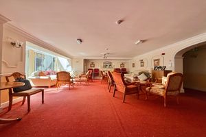 Communal Residents Lounge- click for photo gallery